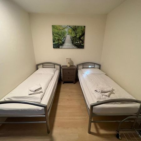 Gaestehaus Schmitt Erlangen Bagian luar foto